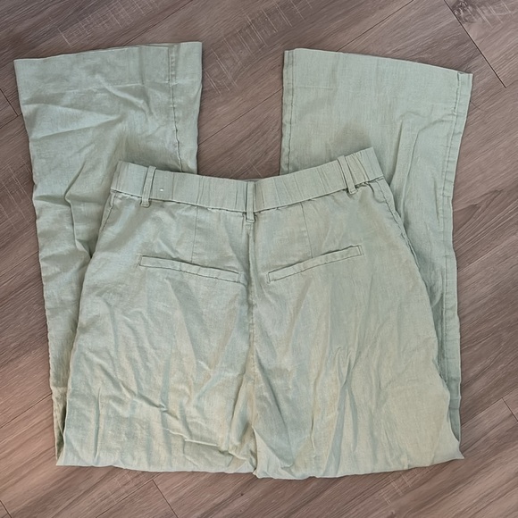 A&F Sloane Tailored Linen-Blend Pant - Picture 6 of 9